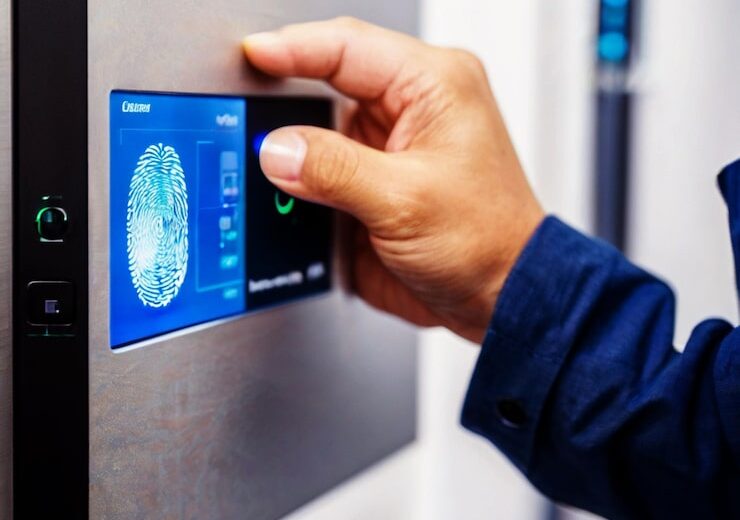 Cum funcționează cititoarele biometrice de amprentă